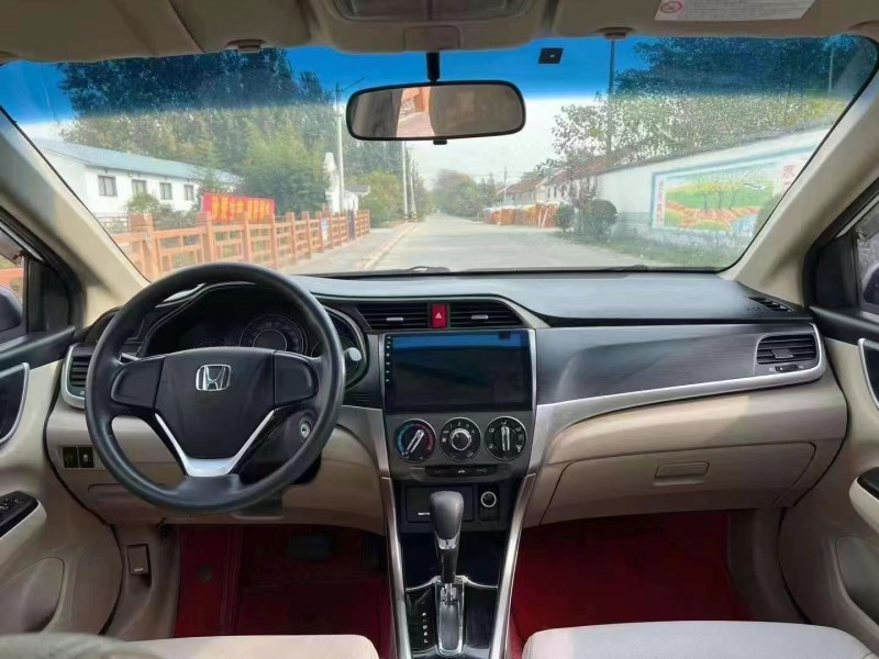 青岛17年本田凌派4