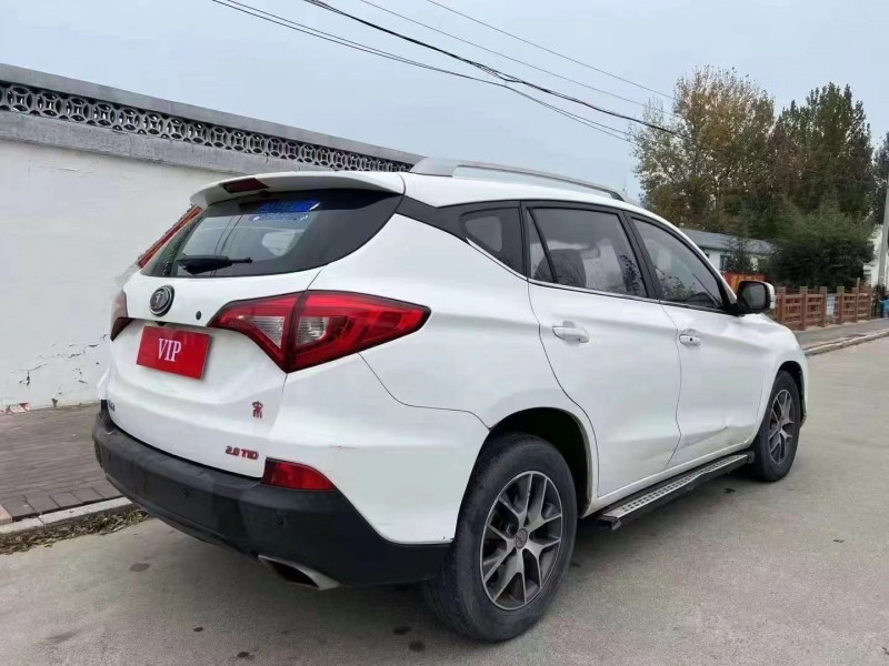 青岛16年比亚迪宋7