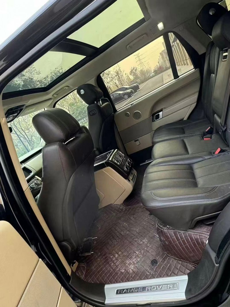 青岛18年路虎揽胜行政5