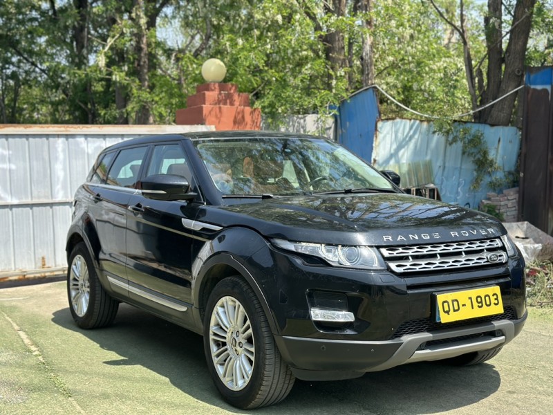 青岛14年路虎极光2