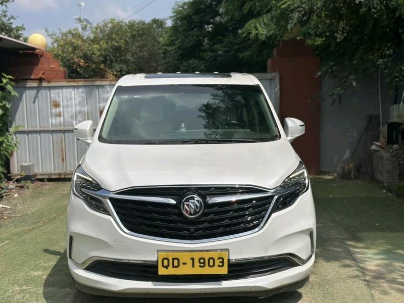 青岛21年别克GL81