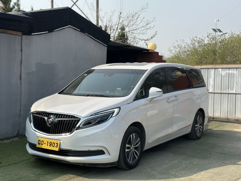 青岛21年别克GL83