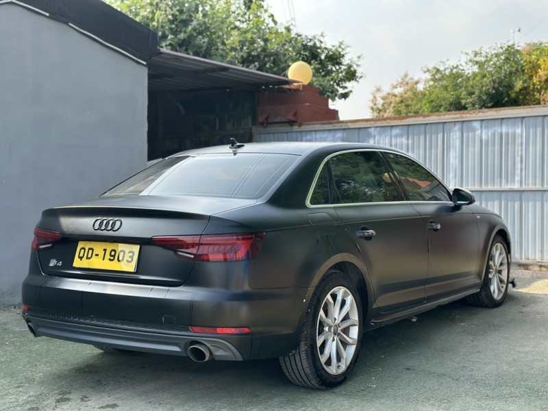 青岛17年奥迪A4L7