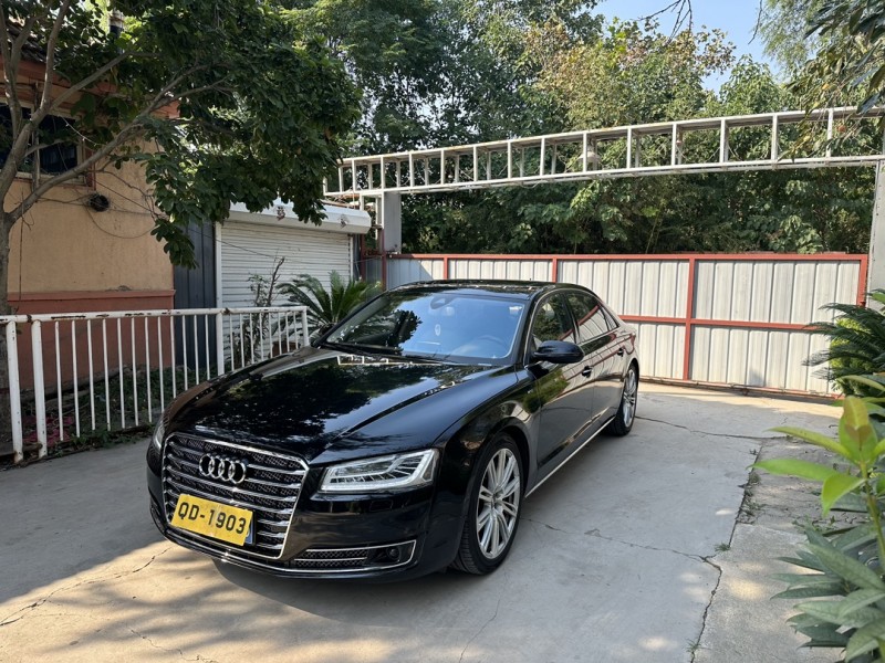 青岛11年奥迪A8L3