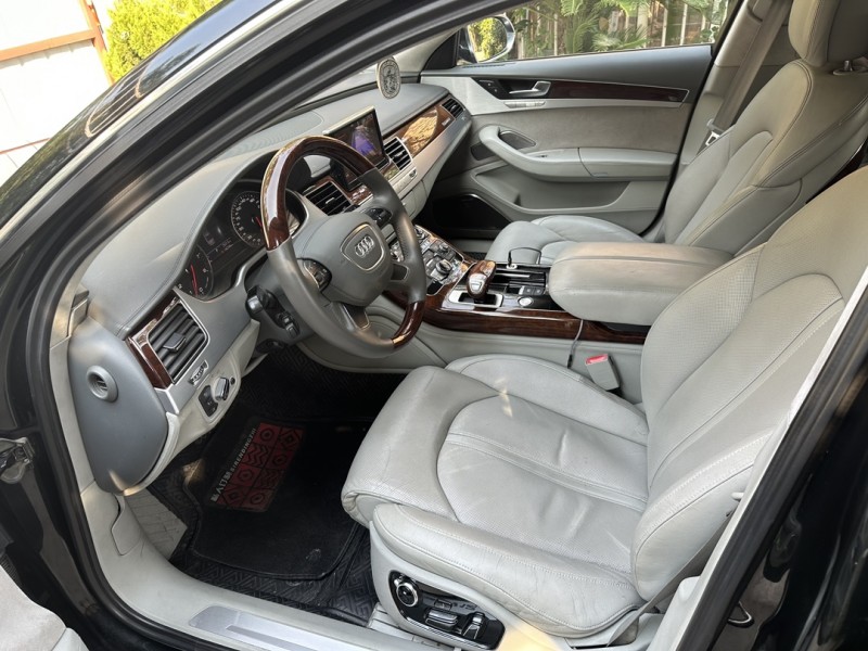 青岛11年奥迪A8L4