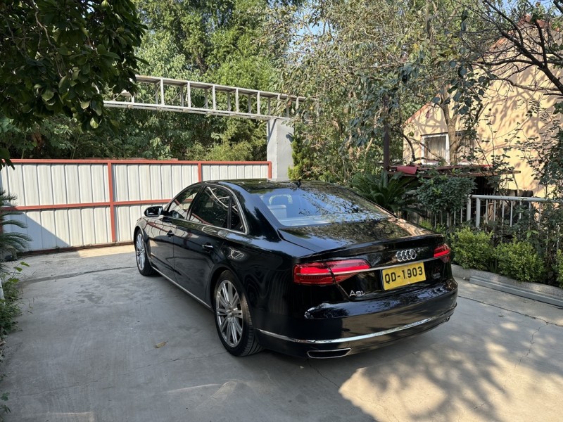 青岛11年奥迪A8L9