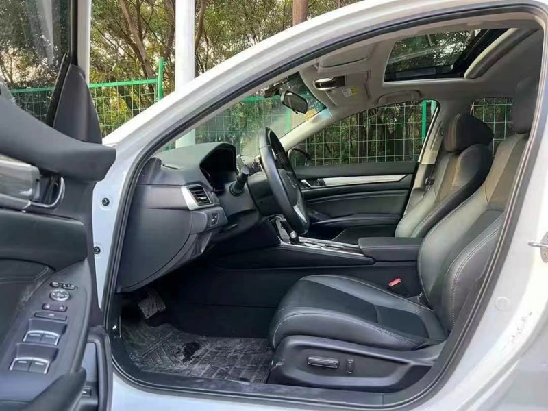 广州21年本田雅阁6