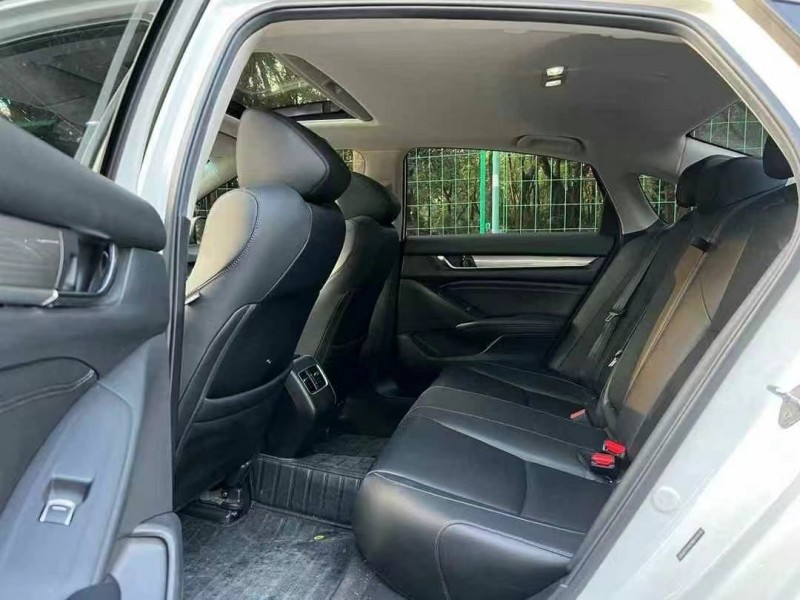 广州21年本田雅阁8