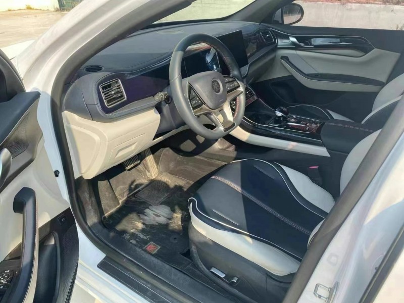 广州22年比亚迪秦6