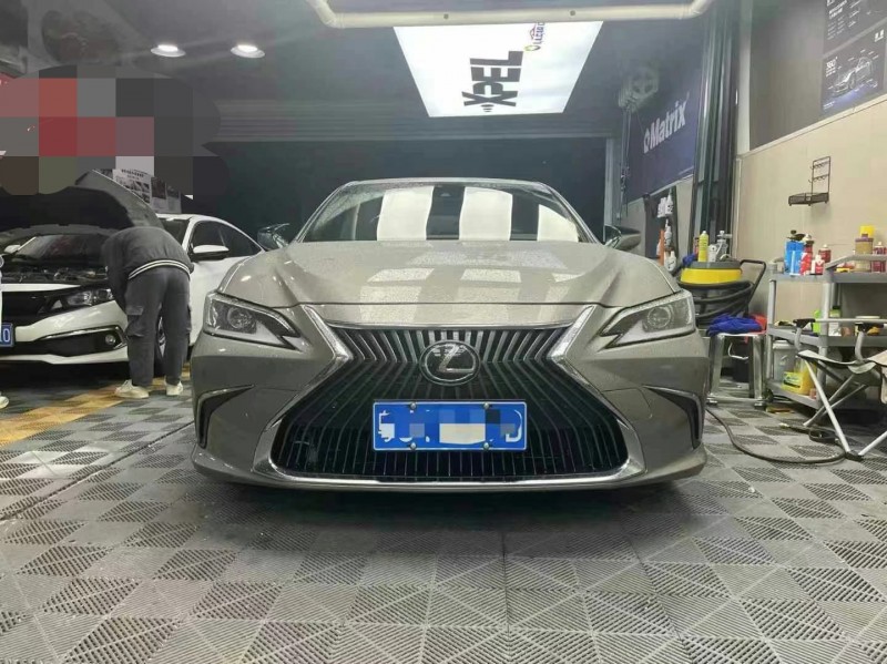 广州19年雷克萨斯ES1