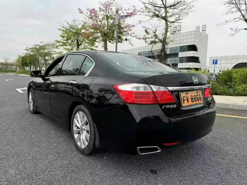 广州16年本田雅阁3