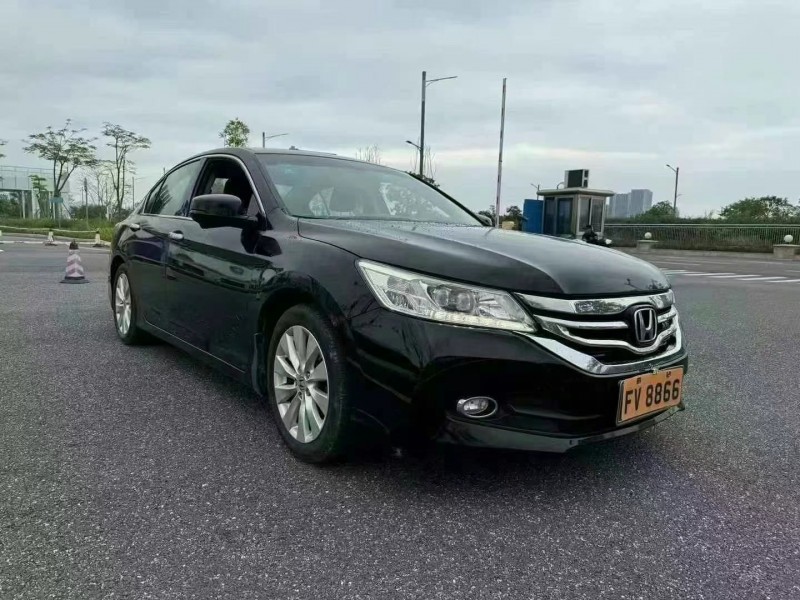 广州16年本田雅阁9