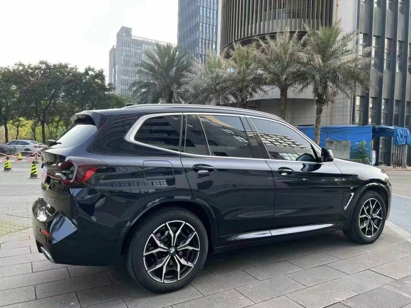 广州22年宝马X34
