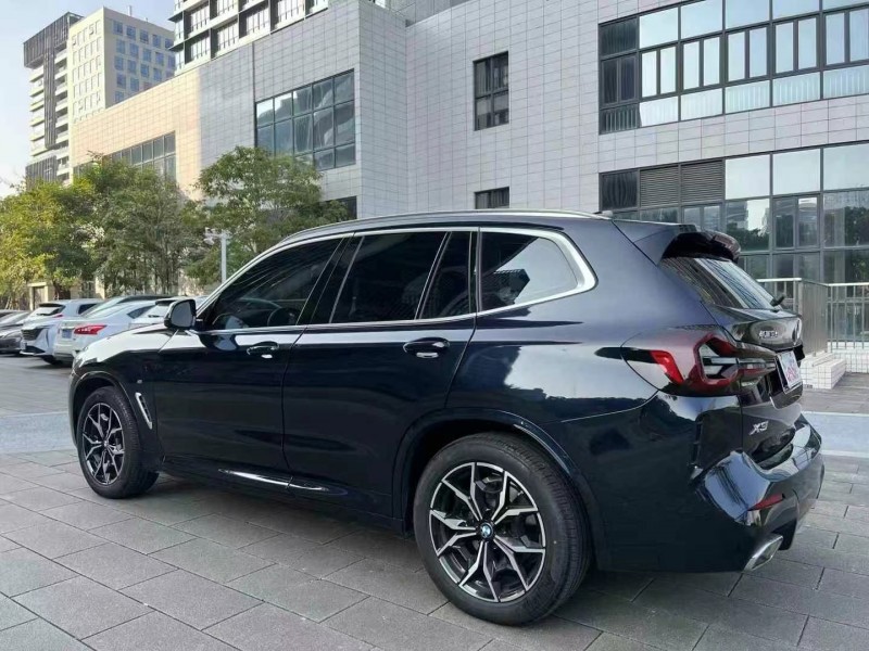 广州22年宝马X35
