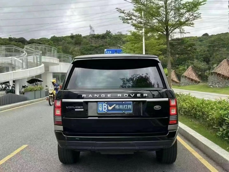 广州17年路虎揽胜行政9