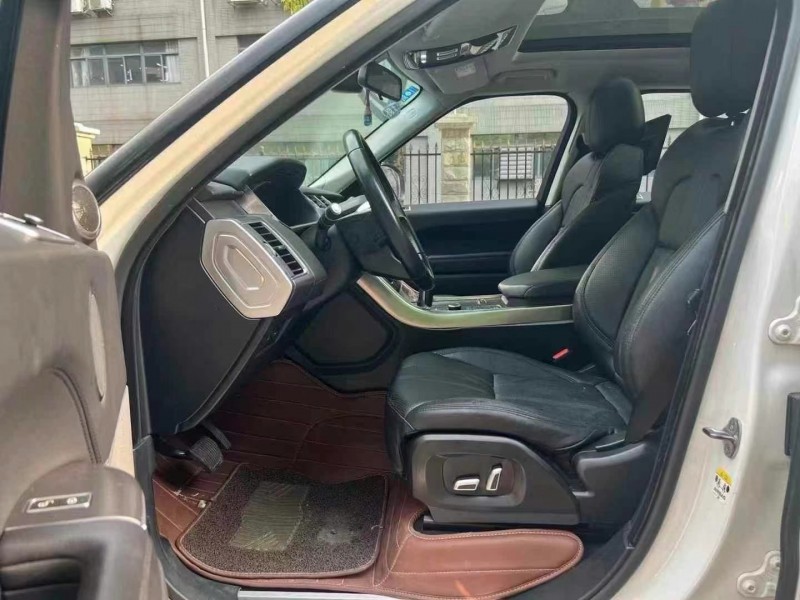 广州16年路虎揽胜运动5