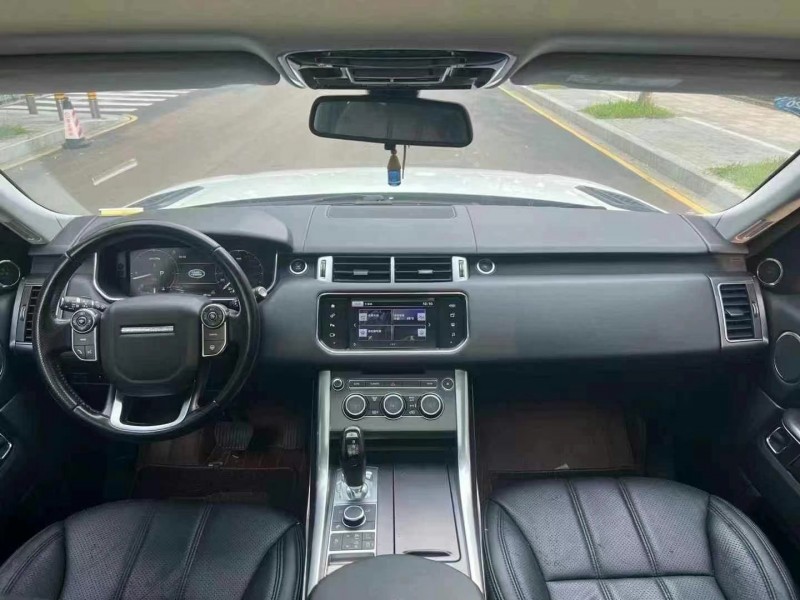 广州16年路虎揽胜运动6