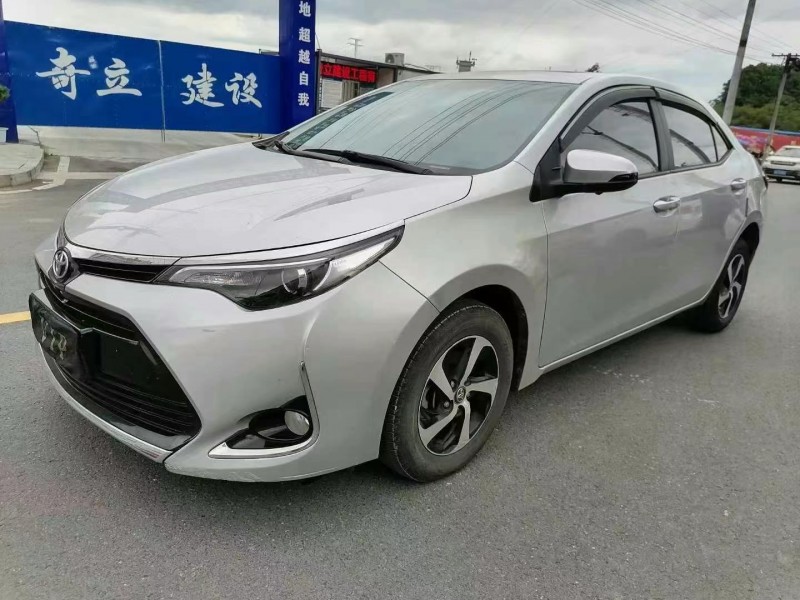 保定18年丰田雷凌2