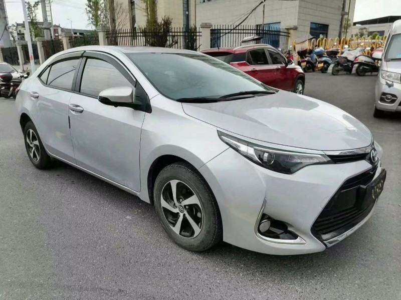 保定18年丰田雷凌3