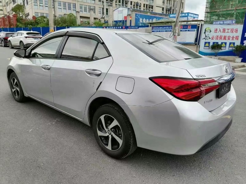 保定18年丰田雷凌7