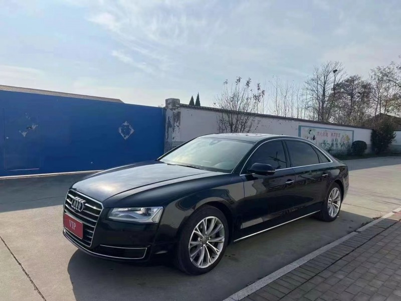 济宁15年奥迪A8L2