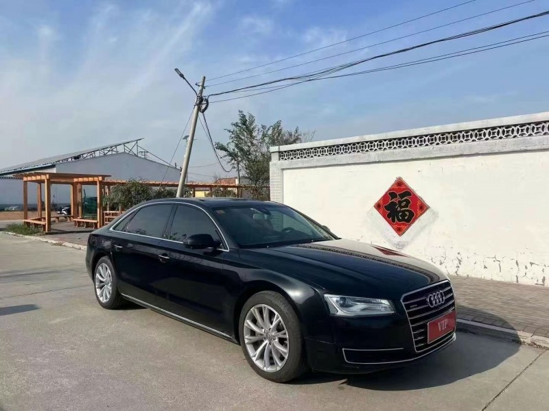 济宁15年奥迪A8L3