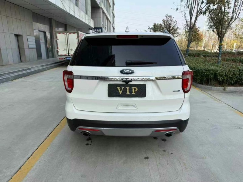 济宁17年福特探界者9