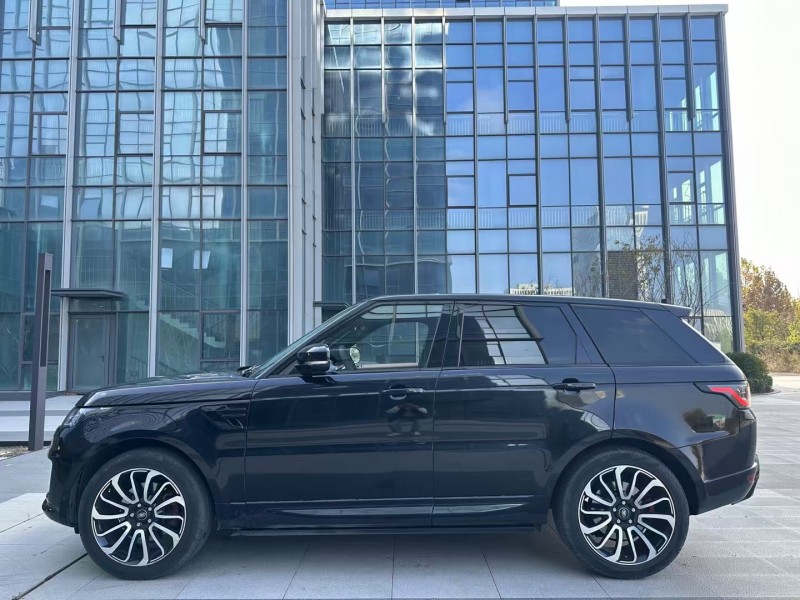 青岛15年路虎揽胜运动7