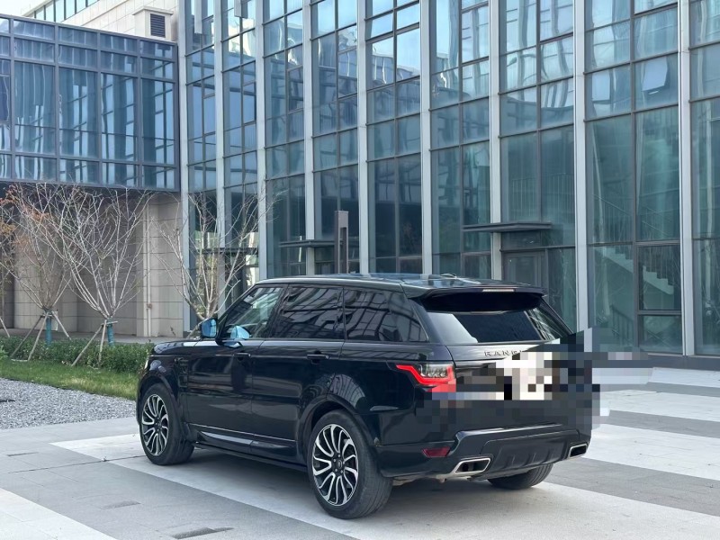 青岛15年路虎揽胜运动8