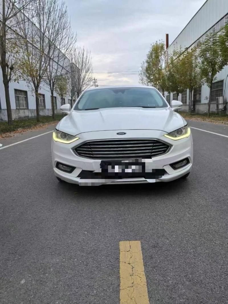 济宁17年福特蒙迪欧1