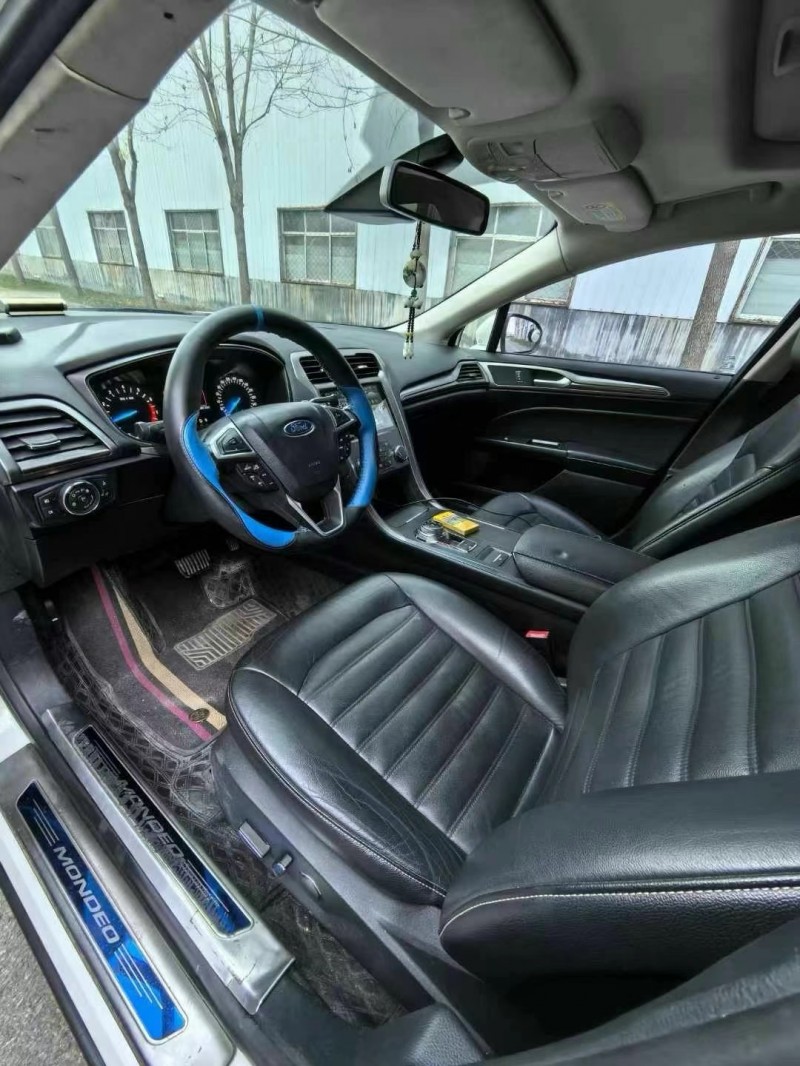 济宁17年福特蒙迪欧4