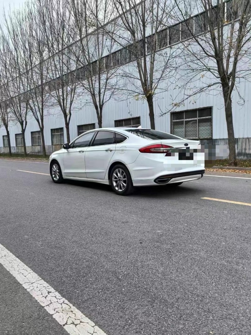 济宁17年福特蒙迪欧7