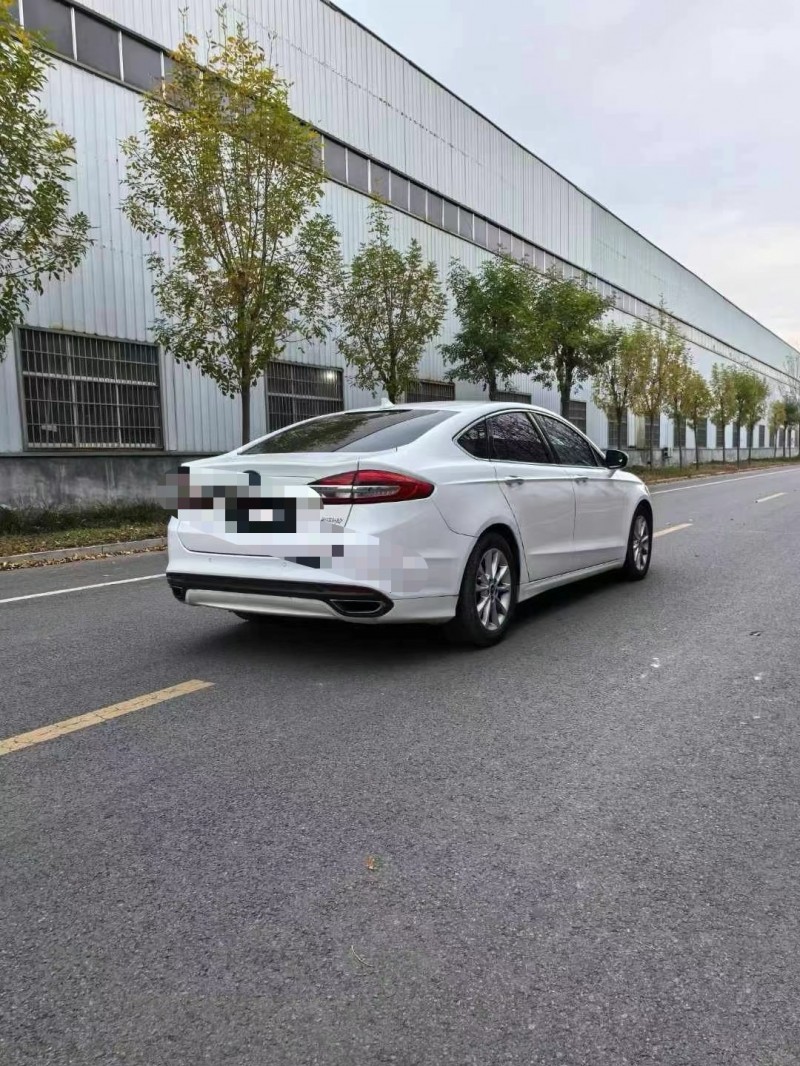 济宁17年福特蒙迪欧8