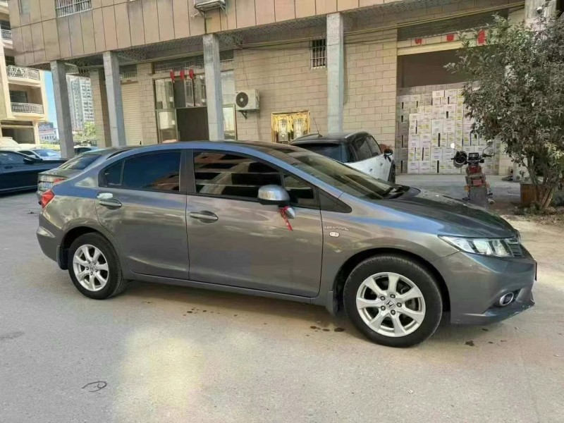 济宁13年本田思域3