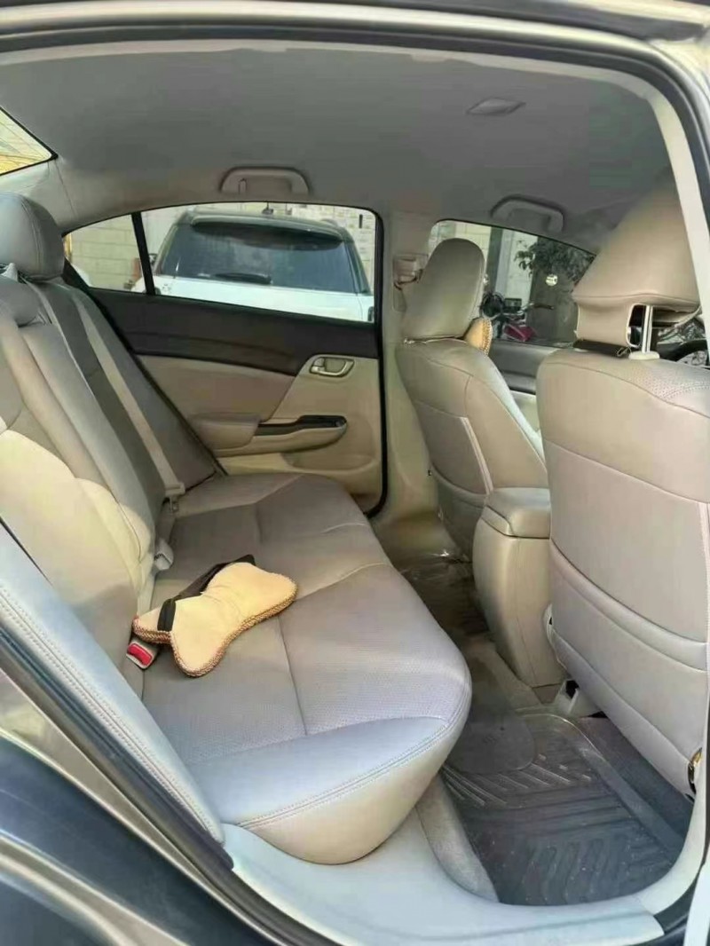 济宁13年本田思域6