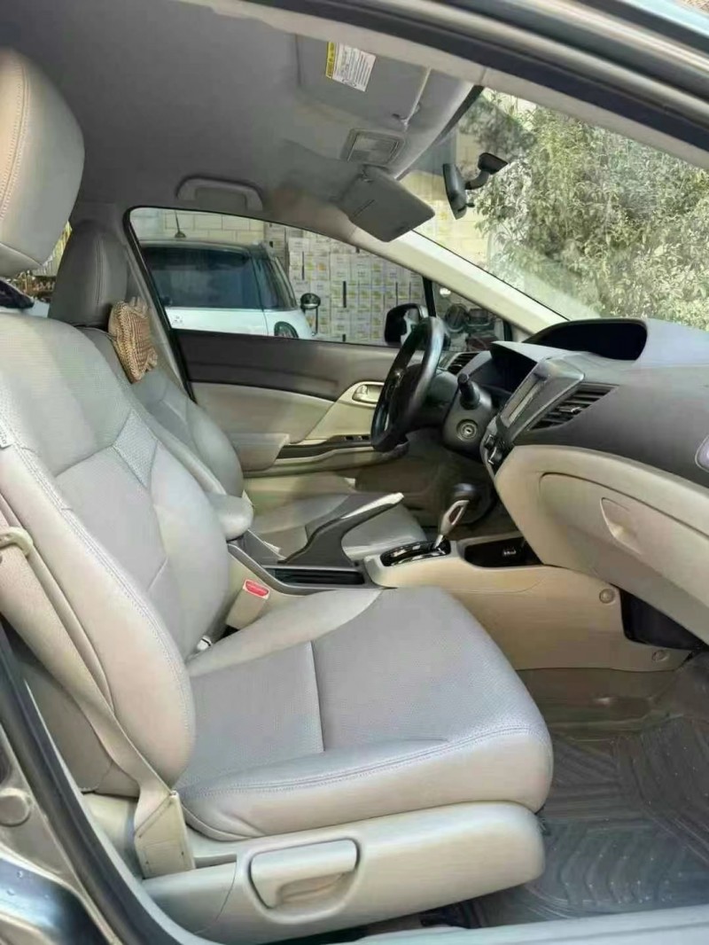 济宁13年本田思域8