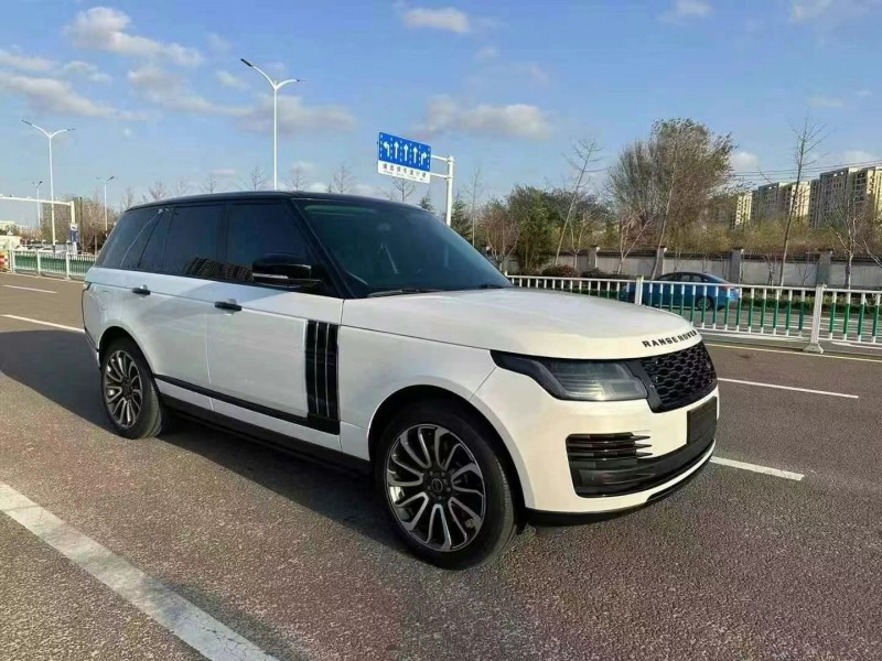 济宁17年路虎揽胜行政2