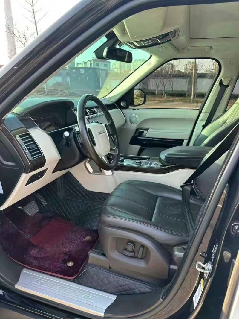 济宁17年路虎揽胜行政4