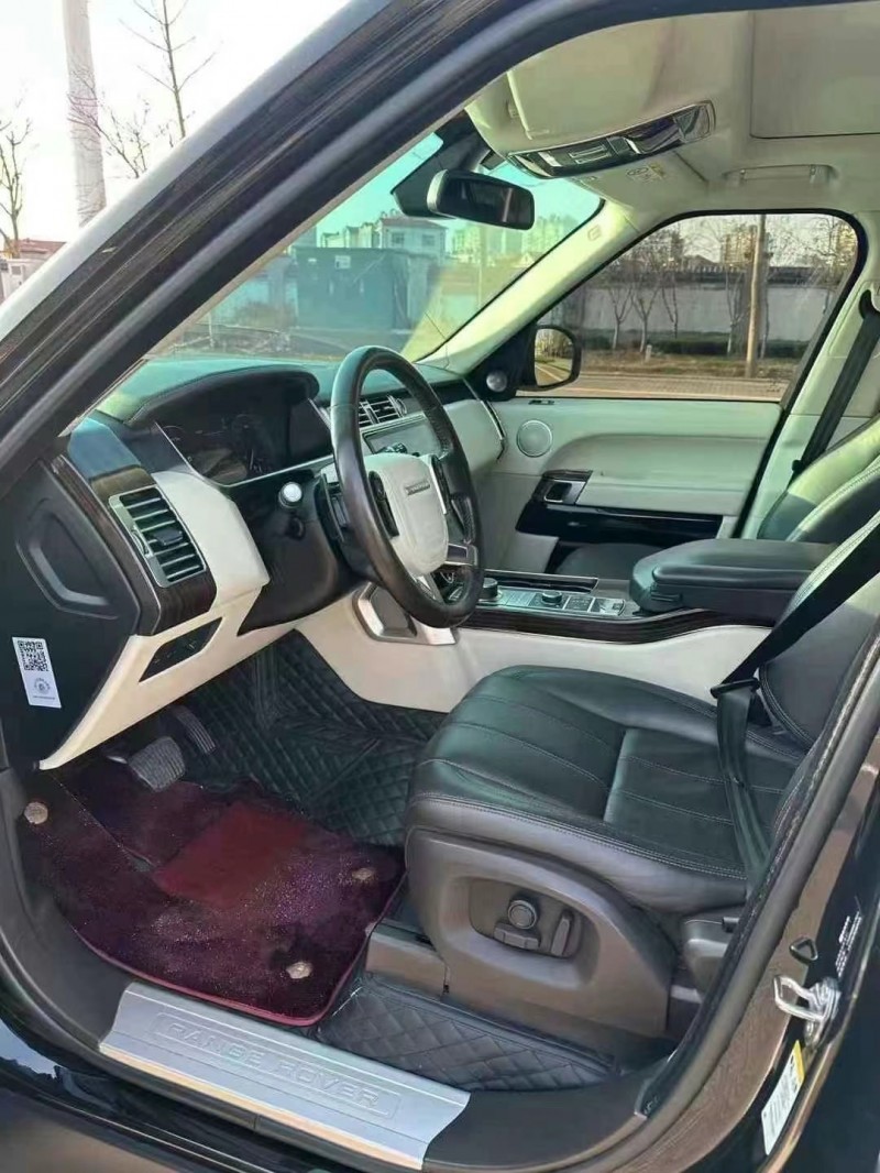 济宁17年路虎揽胜行政5