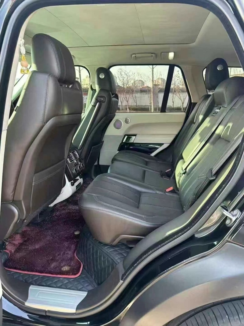 济宁17年路虎揽胜行政6