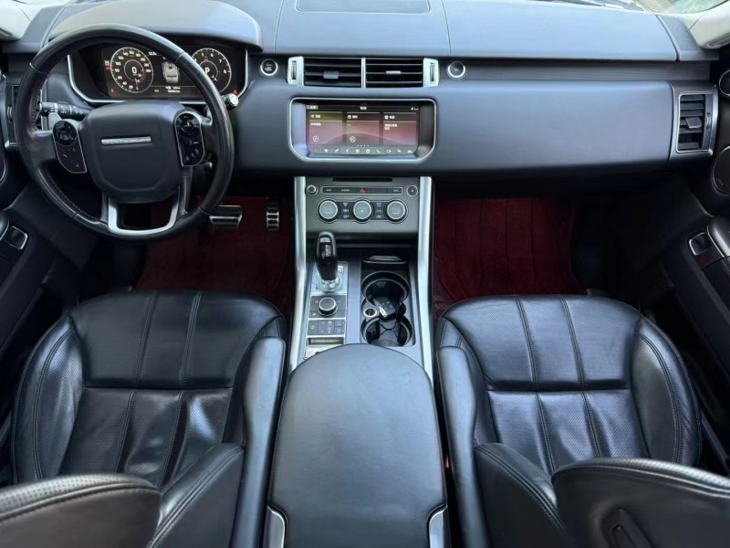 济宁17年路虎揽胜运动4