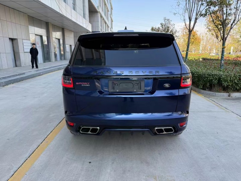 济宁17年路虎揽胜运动9