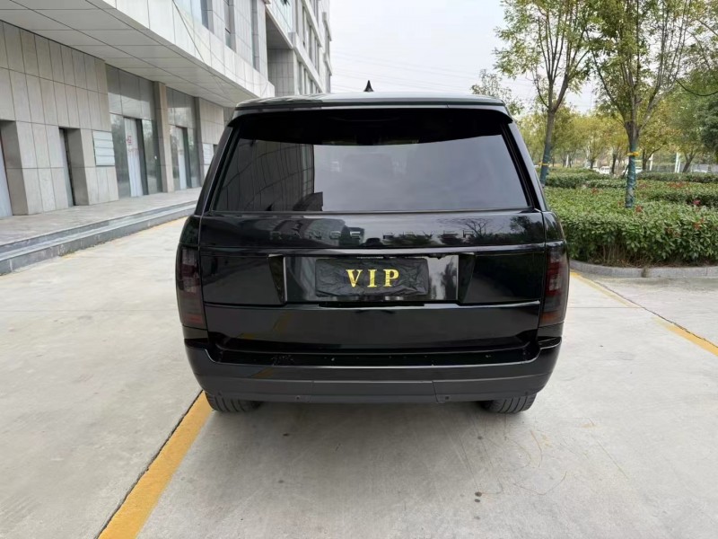 济宁18年路虎揽胜行政9