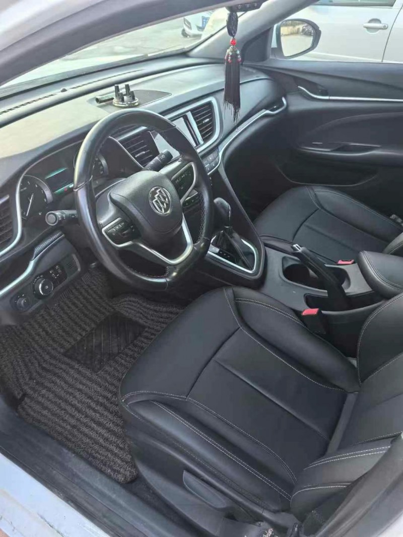 盐城20年别克英朗5