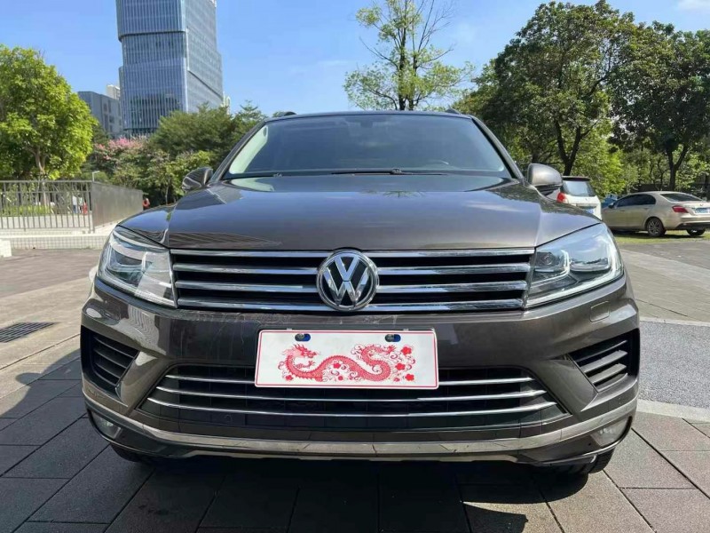 佛山17年大众途锐1