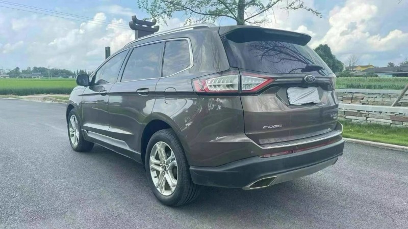 济宁16年福特锐界8