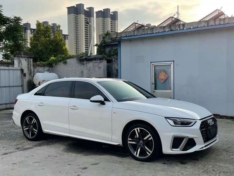 济宁21年奥迪A4L3