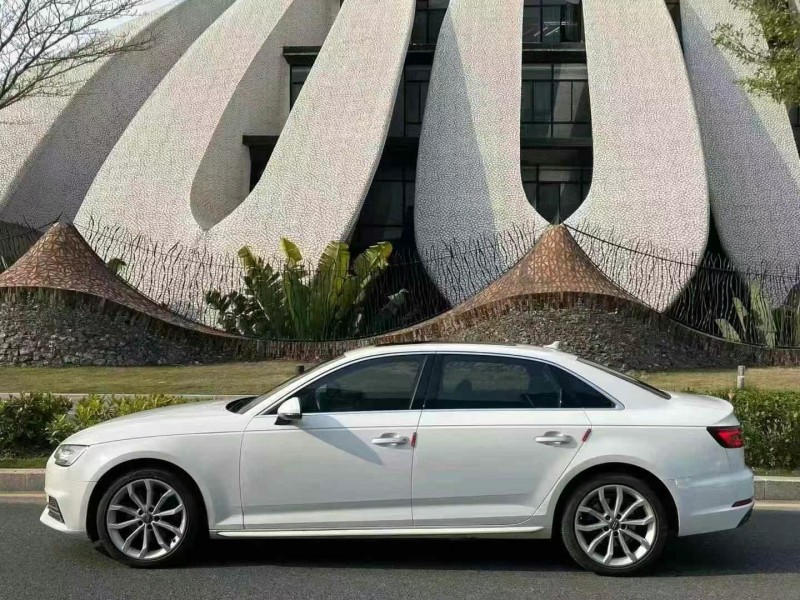 深圳18年奥迪A4L8