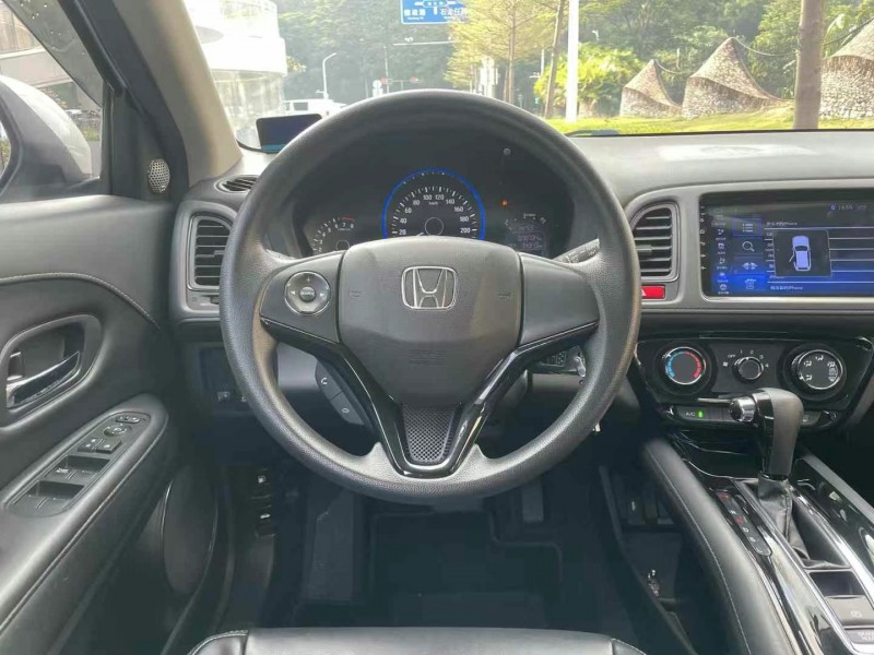 深圳18年本田缤智4