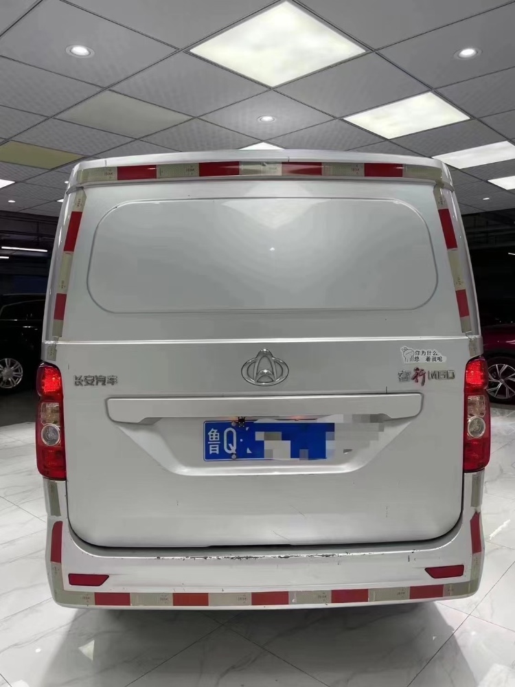 成都21年長安汽車M608